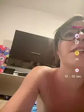 Stripchat Adult Webcam of PetiteJess