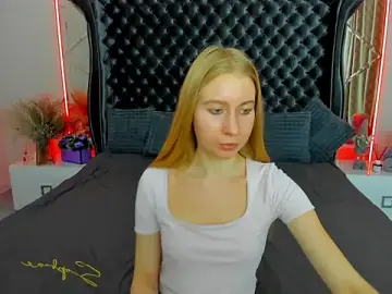 Stripchat Watch Live Sex Cams of Alina_Blonde