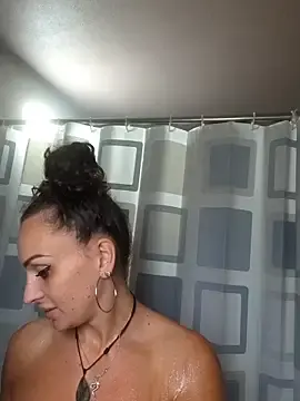 Stripchat Free Porn Cam of Caramellaa