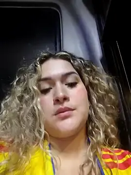 Stripchat Sex Cam of Sara_smiiith211
