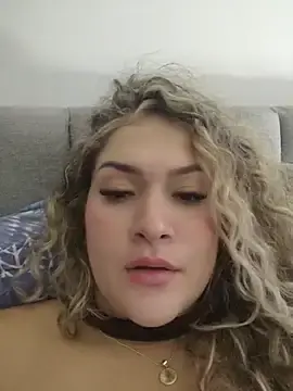 Stripchat Live Porn of Sara_smiiith211