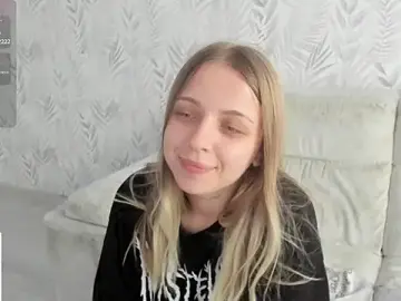 Stripchat Watch Live Sex Cams of Alice_Halle