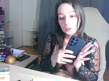 Stripchat Free Live Porn of Hotenza69