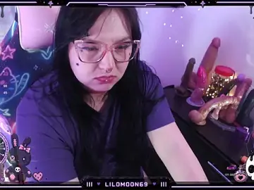 Stripchat Free Porn Cam of LiloMoon69