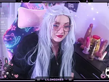 Stripchat Watch Live Sex Cams of LiloMoon69