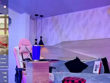 Stripchat Sex Cam of kylliefox_
