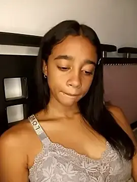 Stripchat Free Porn Cam of Zoe_Sweett18