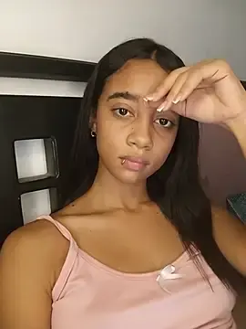 Stripchat Watch Live Sex Cams of Zoe_Sweett18