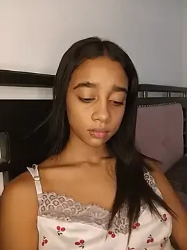 Stripchat Watch Live Sex Cams of Zoe_Sweett18