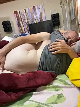 Stripchat Live Sex Cam of blueiceeyes