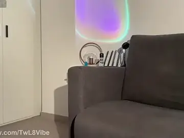 Stripchat Live Sex Cam of twl8vibe