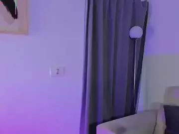 Stripchat Live Sex Cam of Chloe_Morgans