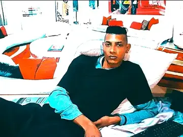 Stripchat Live Sex Cam of IndianSavageMale