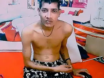 Stripchat Live Sex Cam of IndianSavageMale