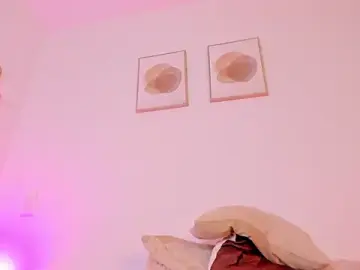 Stripchat Sex Cam of Mia_222