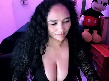 Stripchat Best live sex cam show of rayza_mature_154
