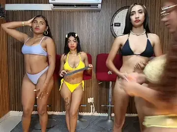 Stripchat Adult Webcam of canelasquirt