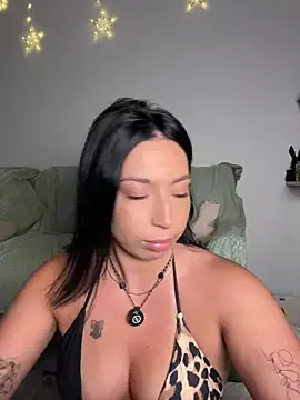 Stripchat Live Sex of KimArts