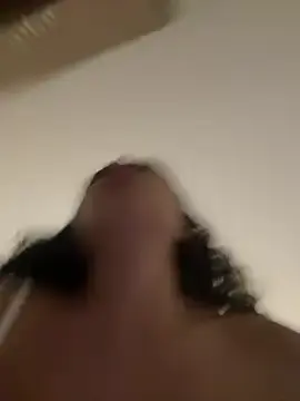 Stripchat Live Sex Cam of Nathcurly_
