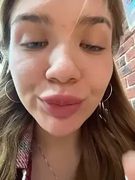 Stripchat Free Live Porn of FlashTitsRoyal