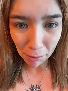 Stripchat Free Live Porn of FlashTitsRoyal