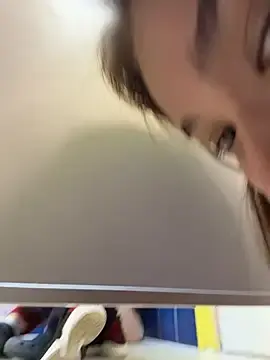 Stripchat Live Sex of FlashTitsRoyal