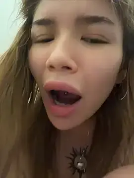 Stripchat Live Sex of FlashTitsRoyal