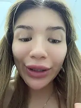 Stripchat Adult Webcam of FlashTitsRoyal