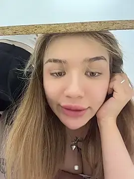 Stripchat Live Sex Cam of FlashTitsRoyal