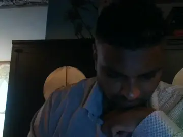 Stripchat Sex Cam of Bandusrilankasexymen