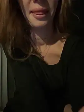 Stripchat Free Live Porn of EmiliaCatalina