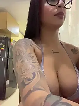 Stripchat Free Porn Cam of charlotte_stevenss_