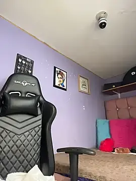 Stripchat Watch Live Sex Cams of charlotte_stevenss_
