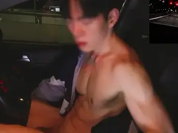 Stripchat Live Sex Cam of koreanboy2341