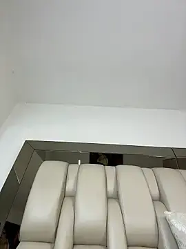Stripchat Free Live Porn of ALISSON_FOXXX1