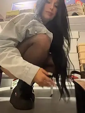 Stripchat Nude Webcam of Tisha_Busty