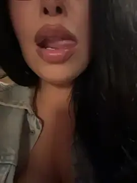 Stripchat Best Webcam of Tisha_Busty