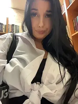 Stripchat Nude Webcam of Tisha_Busty