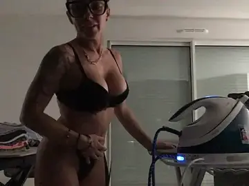 Stripchat Best Webcam of claraxloveuse
