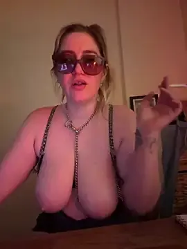 Stripchat Adult Webcams of Granlady7