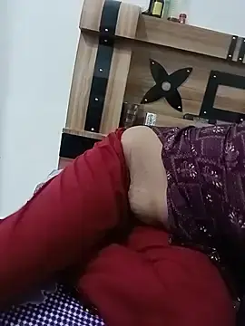 Stripchat Watch Live Sex Cams of Menka_cut34