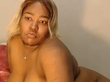 Stripchat Best Webcam of SexyEbonyy_