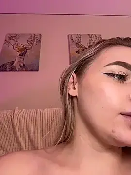 Stripchat Best Webcam of HugeBoobsAlice
