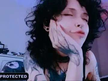 Stripchat Best live sex cam show of NaughtyLittleFox