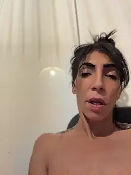 Stripchat Adult Webcam of Yasmiinee