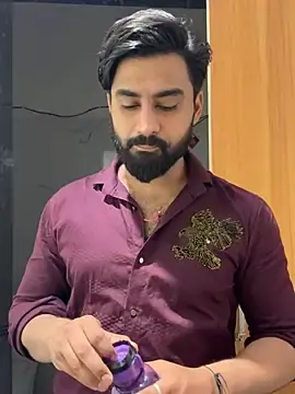 Stripchat Free Porn Cam of Royalboy_03
