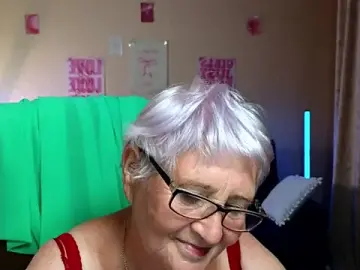 Stripchat Adult Webcams of Sandra_Snowflake