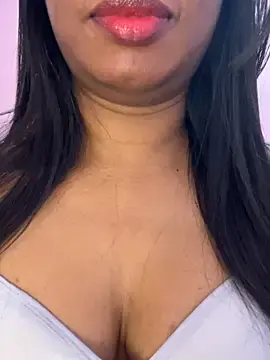 Stripchat Live Sex of Tamil_Maaya
