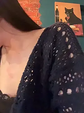 Stripchat Nude Webcam of Holly_Play