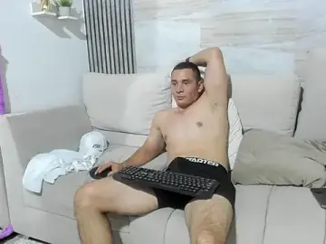 Stripchat Live Porn of dylan_viper